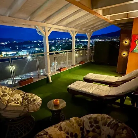 Apartament View Rooftop Terrace 2-bdr By Bulgarianhomes Sofia
